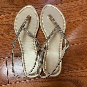 NWOT no brand name gold sandals